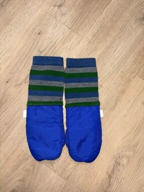 Kids Blue and Gray Striped Cuff Mittens